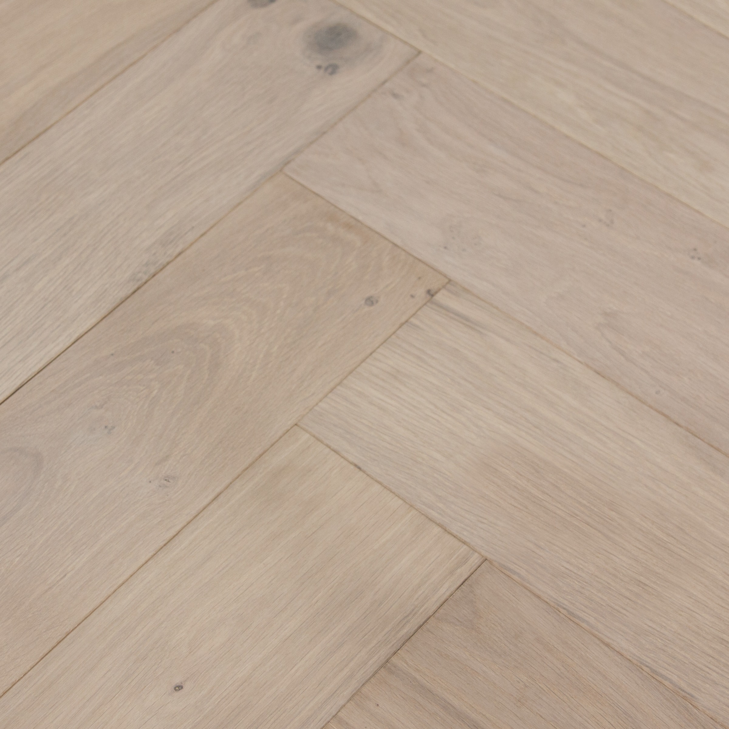 Vtwonen Parket Visgraat Wit Geolied Eiken 14 Mm 180 M2 vtwonen kopen in de aanbieding