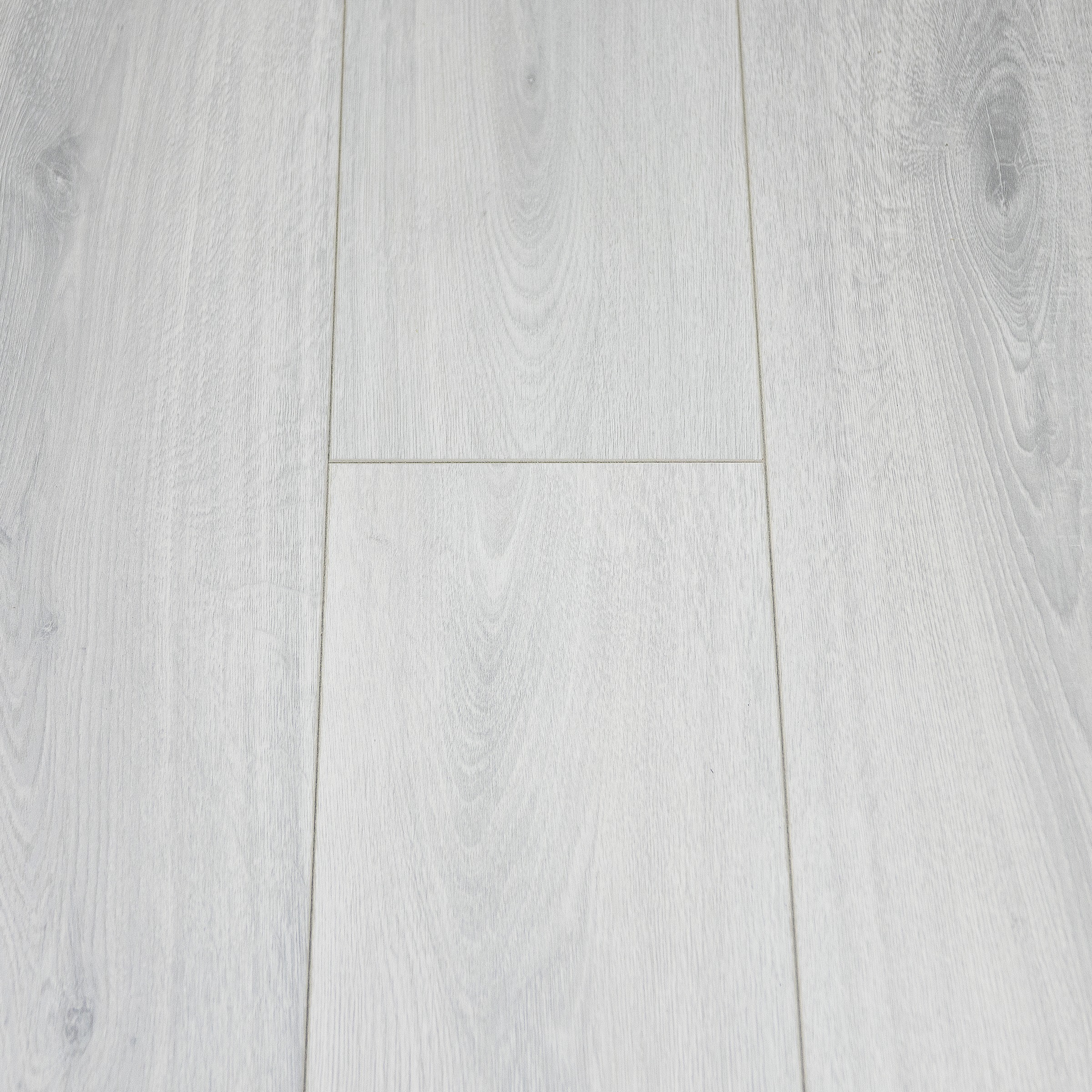 Watervast Laminaat Licht Grijs Eiken 4V Groef 8 Mm 213 M2 huismerk kopen in de aanbieding