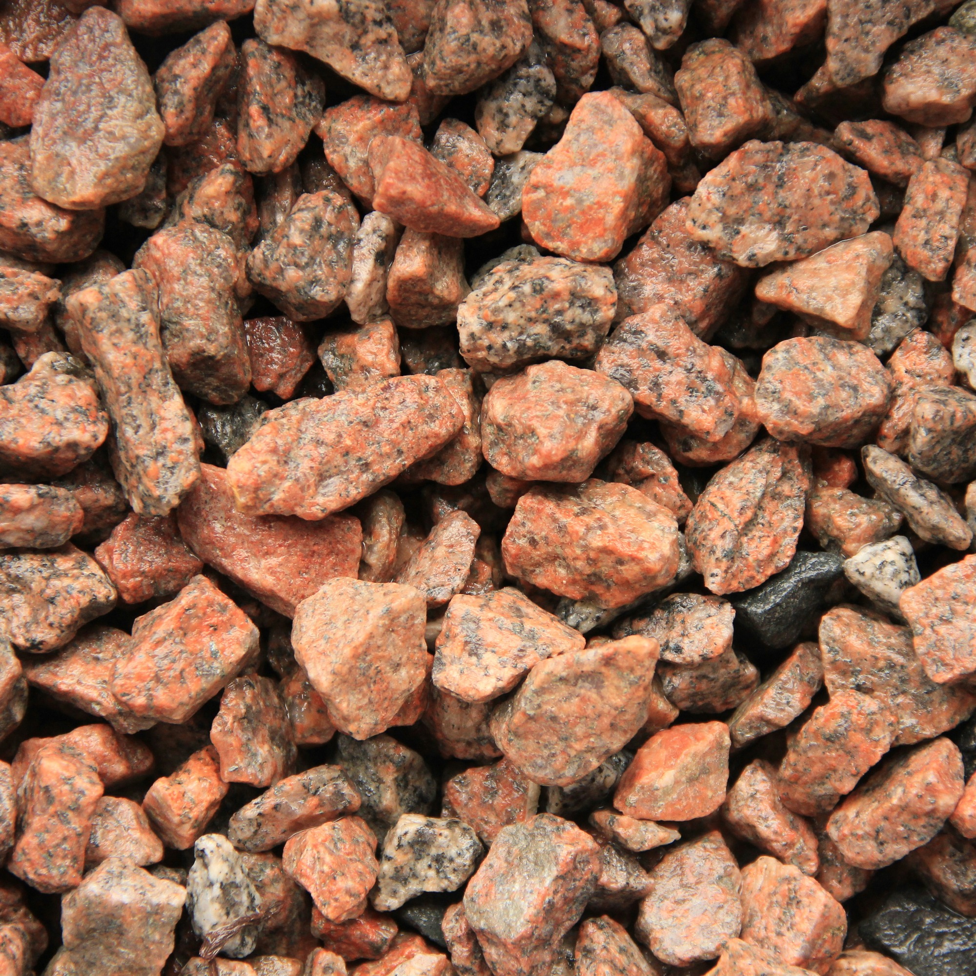 Split Grind Graniet Rood 8 16 Mm 63 Zakken A 20 Kg huismerk kopen in de aanbieding