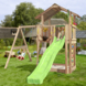 Speeltoestel Jungle Gym Chalet douglas met glijbaan groen en 1-schommel module