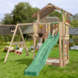 Speeltoestel Jungle Gym Chalet douglas met glijbaan donker groen en 1-schommel module