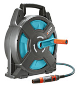 Karwei GARDENA slangenbox 15 m incl. tuinspuit aanbieding