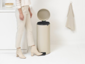 Brabantia NewIcon Prullenbak - 30 liter - Soft Beige