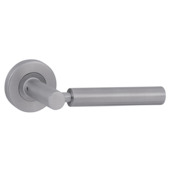 Karwei deurkruk set Adam rond rozet RVS