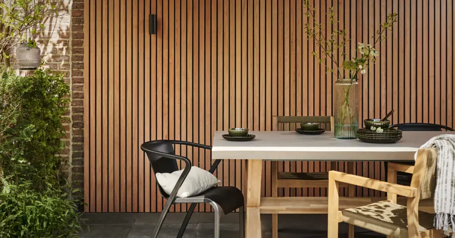 Lattenwand voor buiten 236x55 cm, dikte 34mm